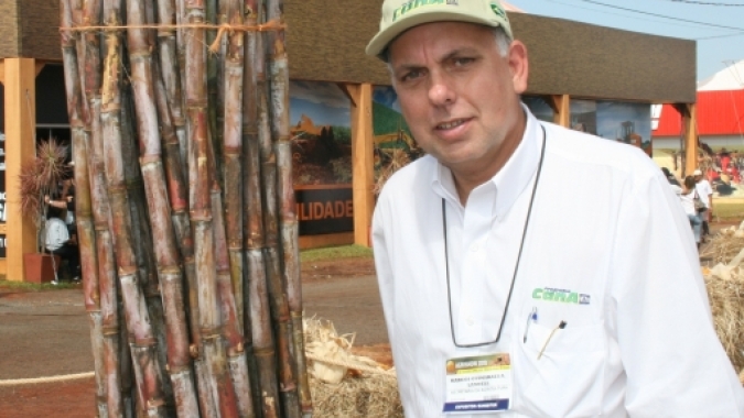 Diretor do IAC é homenageado na abertura da Agrishow