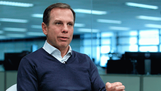 Doria apela para que fábricas em SP não parem para não haver colapso na produção