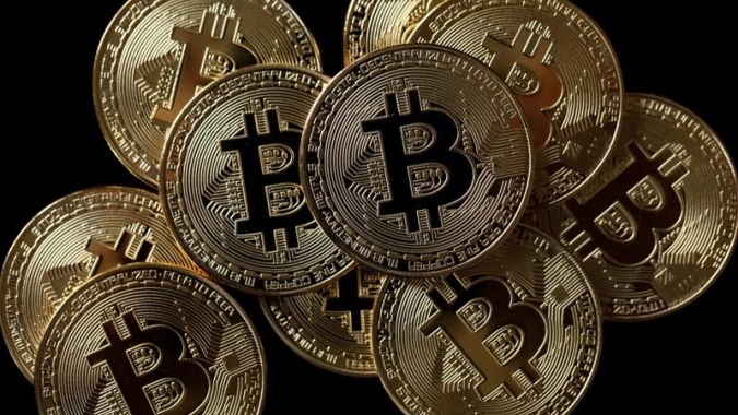 Regulador de Nova York propõe flexibilizar regras de criptomoedas