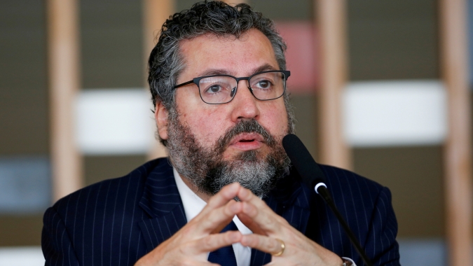 Chanceler Ernesto Araújo pede demissão, dizem fontes do governo