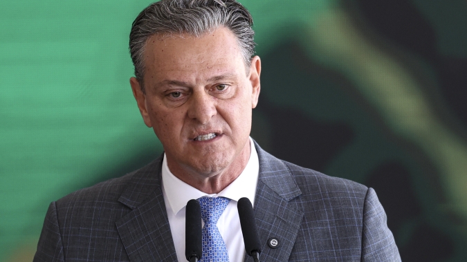 Fertilizantes: “É momento de cautela e de combate à especulação", afirma ministro Fávaro