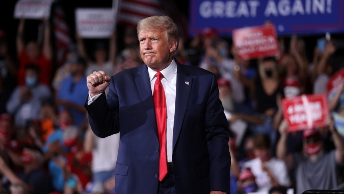 Trump anuncia pacote agrícola de US$13 bilhões, com pagamentos diretos aos agricultores