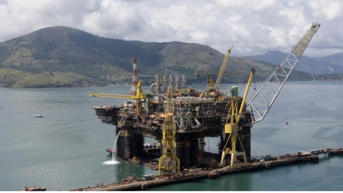 Petrobras assina contrato para venda da refinaria RLAM