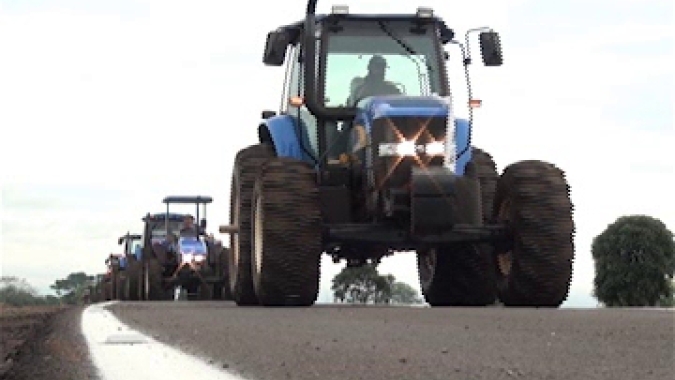 Novo decreto exige registro de máquinas agrícolas no Renagro para tráfego em rodovias