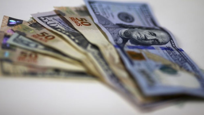 PIB do Brasil cresce mais que o esperado no 2º tri com serviços e indústria, mas perde força