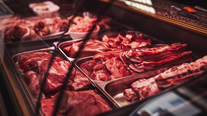 Volume exportado de carne bovina registra avanço de 33,79% em março/24, enquanto preço médio recua