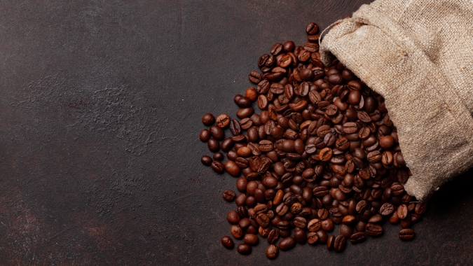 IBGE eleva safra de café do Brasil em 1% e vê recorde de 66,8 mi sacas