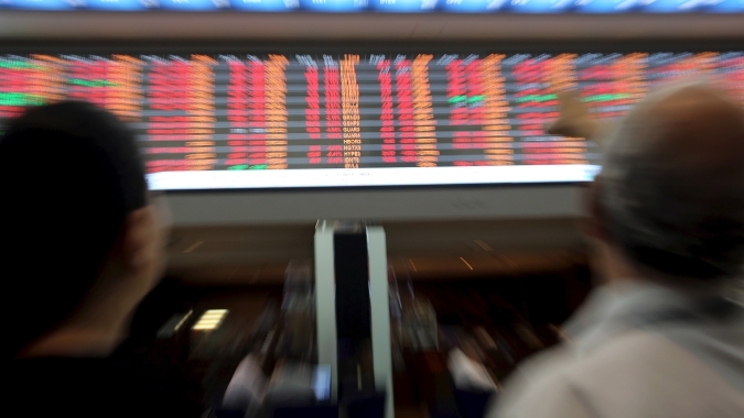 Ibovespa recua mais de 1% de olho em crise do SVB