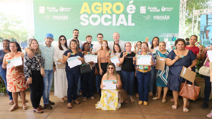 Emater Goiás entrega R$ 2,6 milhões em cartões do Crédito Social em Quirinópolis