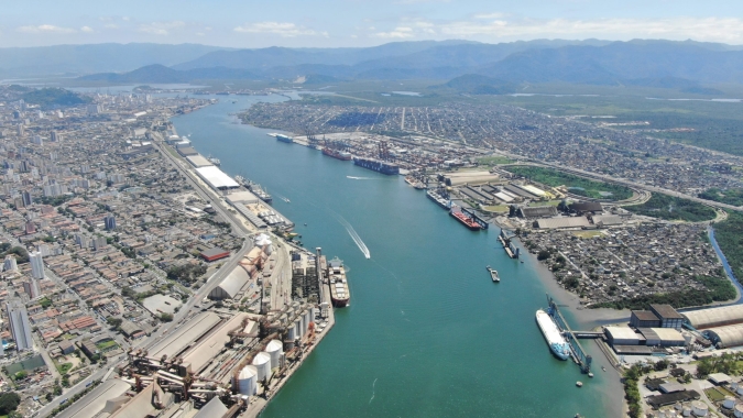 Porto de Santos registra em julho maior movimento de cargas da história