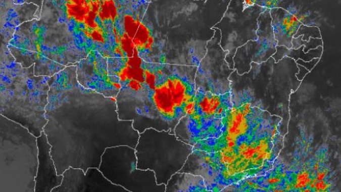 Áreas de instabilidade deixam boa parte do país em alerta laranja para chuva intensa; atenção em MG