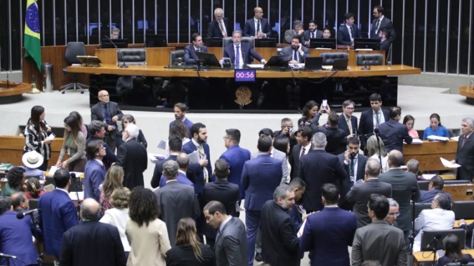 Câmara conclui votação de projeto que regulamenta a reforma tributária; texto vai ao Senado