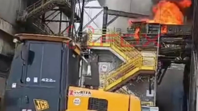 Incêndio atinge Terminal 12A no Porto de Santos