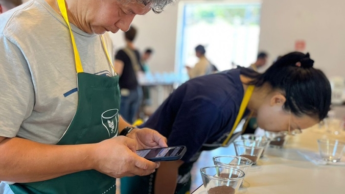 Cup of Excellence avalia 40 amostras para eleger o melhor café especial do Brasil em 2023