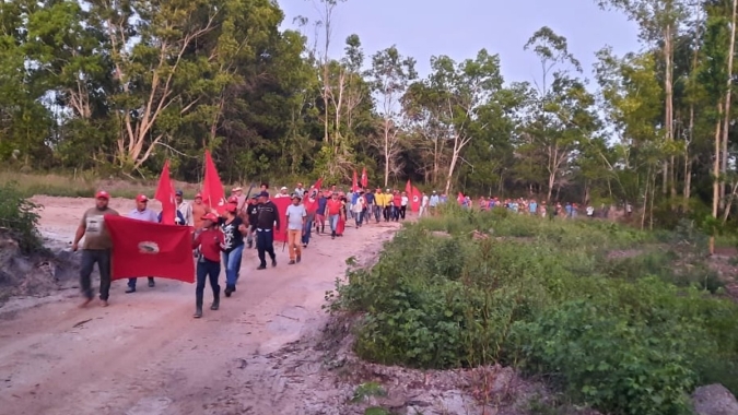 Justiça determina que MST desocupe área invadida da Suzano na Bahia