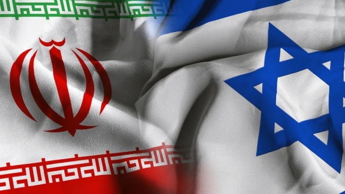 Israel ataca instalação nuclear iraniana, míssil danifica hospital israelense