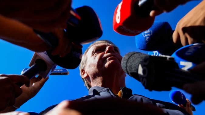 Revista Oeste: Bolsonaro vai passar por audiência de custódia neste domingo