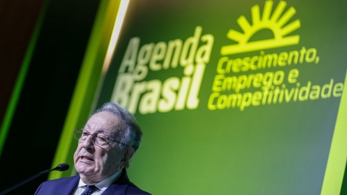 Presidente da CNA critica descontrole dos gastos públicos e diz que ajuste nas contas é uma "necessidade imperativa"
