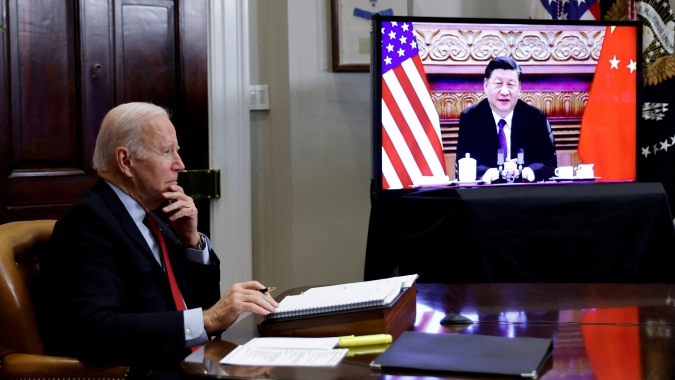Xi diz a Biden que EUA devem obedecer ao princípio de "uma China" sobre Taiwan