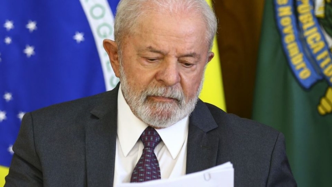 Poder360: Lula sanciona programa para desenvolver indústria de fertilizantes, com veto parcial