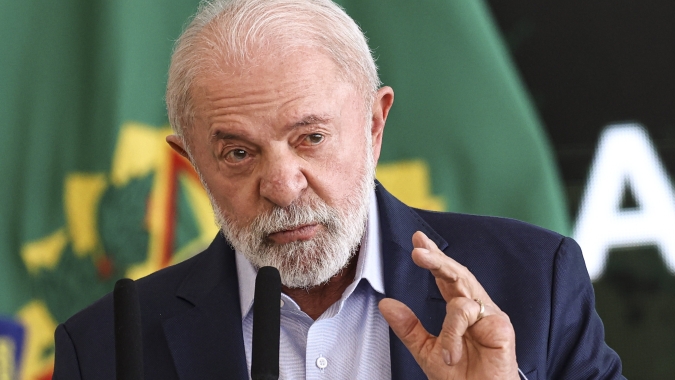 Lula entra no ano da eleição reprovado por 57%, diz PoderData