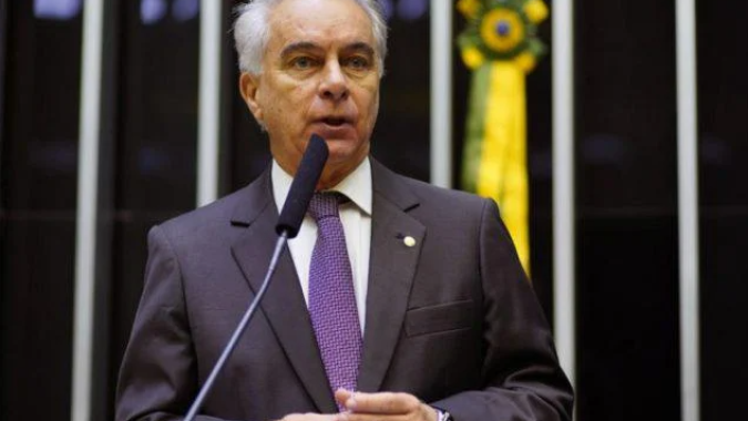 Montes toma posse no Ministério da Agricultura, defende continuidade da gestão