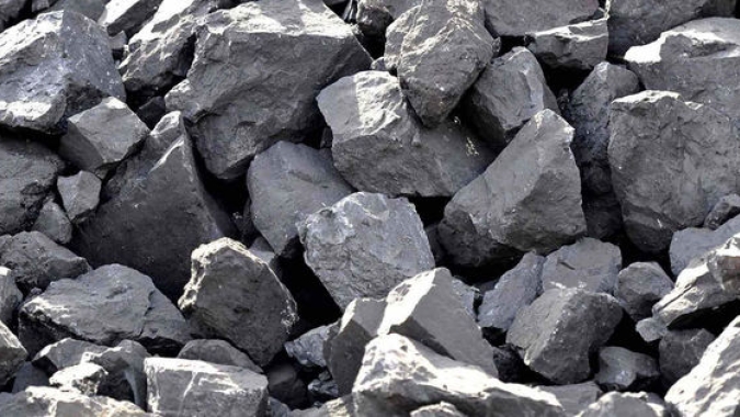 Minério  de ferro sobe com redução de  estoques portuários e sinais de estímulo