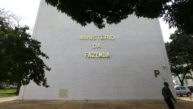 Fazenda vê brechas para ocultação de patrimônio em contas bancárias e pede ao BC aperto de regras