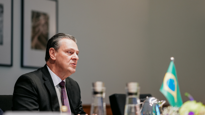 Ministro Carlos Fávaro assina acordos bilaterais com a Alemanha