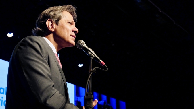 Brasil tem terras raras e pode fazer acordos de cooperação com EUA, diz Haddad
