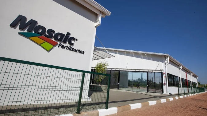Mosaic reduz temporariamente operações com fosfato no Brasil devido a restrições de enxofre