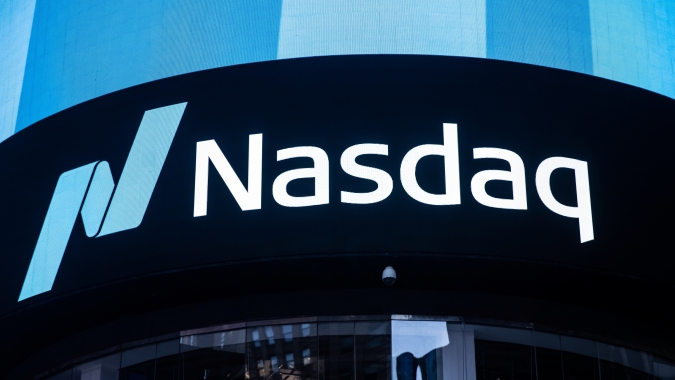 S&P 500 e Nasdaq recuam enquanto tensões com o Irã testam mercados