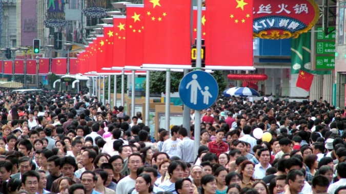 Economia da China mostra sinais de estabilização, mas setor imobiliário ameaça perspectivas