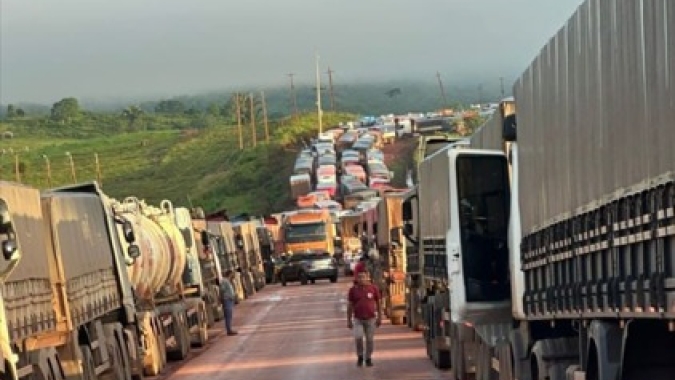 Rota MT-Miritituba salta de R$ 260 para R$ 330/t no frete da soja com arredores do porto congestionados