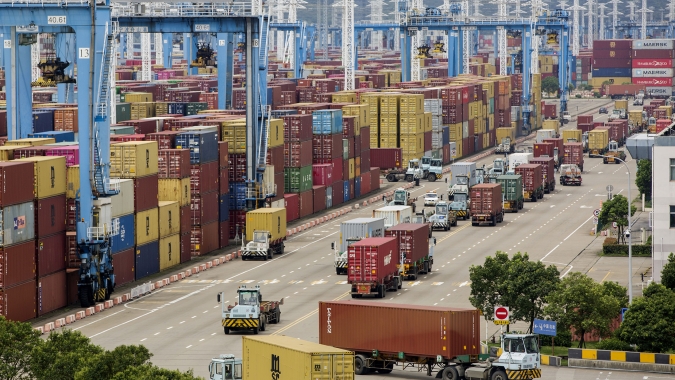 Economia da China recebe impulso de fortes exportações em agosto
