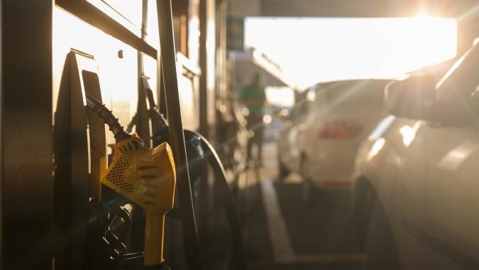 Preços do diesel, gasolina e etanol recuam nos postos na 1ª quinzena de julho, aponta Ticket Log