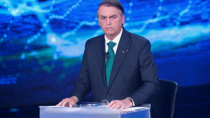 Reuters: Bolsonaro volta a questionar urna eletrônica e diz que análise está sendo feita pelas Forças Armadas