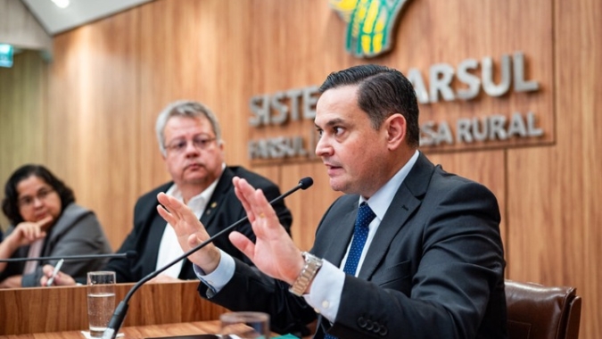 CNA debate impactos da reforma tributária no agro em seminário na Farsul