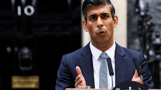 China representa ameaça, mas também deve-se dialogar com país, diz premiê britânico