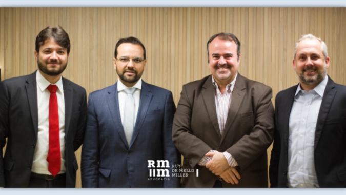 Cecafé debate desafios logísticos e soluções à exportação no porto de Santos