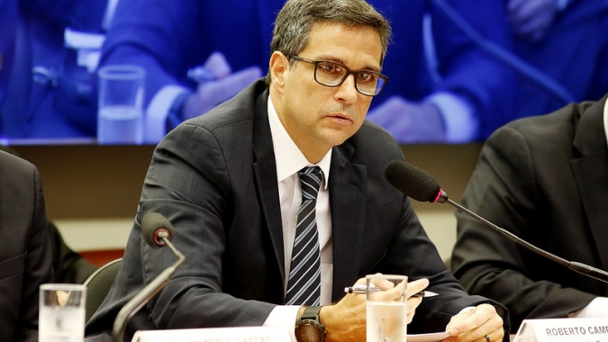 Campos Neto alerta que seca é risco para preços de energia e alimentos