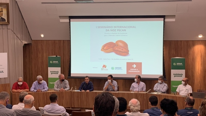 Pecanicultores qualificam-se para novos mercados