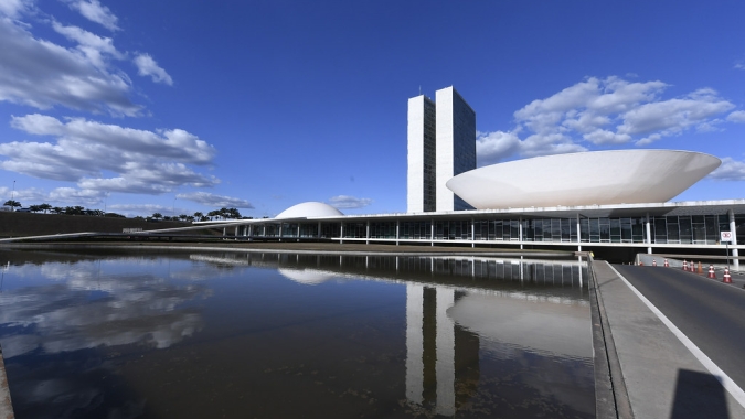 SindiTabaco leva demandas do setor à agenda com presidenciáveis em Brasília