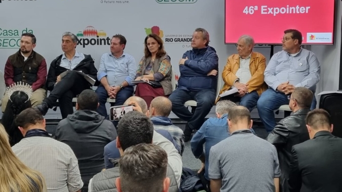 Setor de máquinas e implementos agrícolas bate novo recorde de faturamento com R$ 7,3 bilhões na Expointer 2023