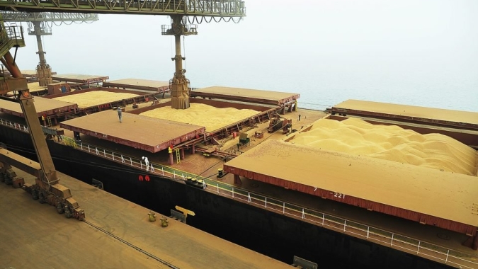 Anec eleva previsão de exportação de soja e milho do Brasil em fevereiro