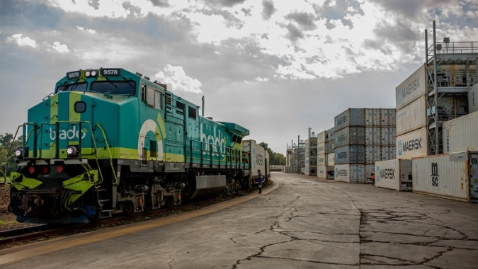 Transporte ferroviário bate recordes na movimentação de carne de frango