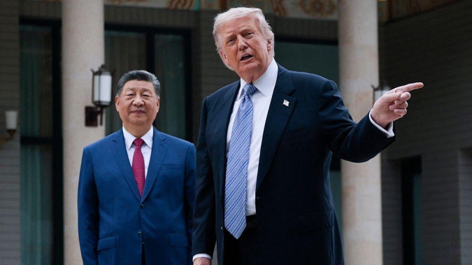 Trump diz que conversou com Xi sobre suspensão de sanções a empresas chinesas que compram petróleo iraniano