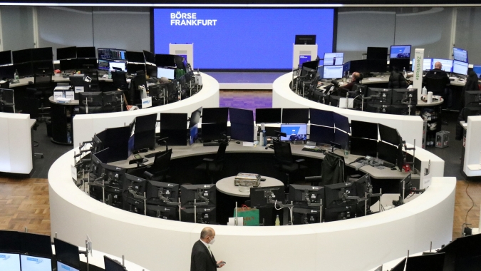 Ações europeias caem pelo sexto dia com preocupações por desaceleração econômica e taxas de juros
