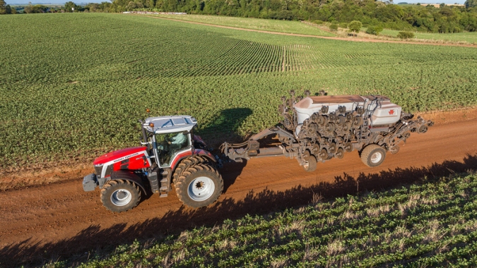 Soluções que preservam o meio ambiente e economizam insumos  são destaques da Massey Ferguson na Agrishow