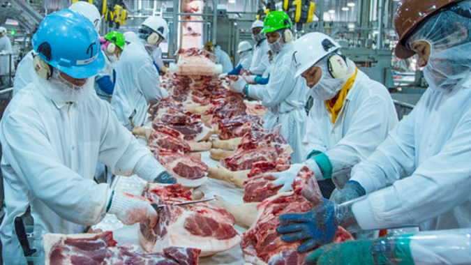 USDA lança plano de US$ 60 milhões para fortalecer pequenos processadores de carne